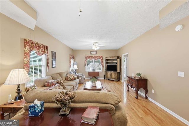 172 Glenn Eagles Way, Hiram, GA 30141