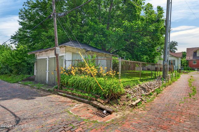 1348 S Brook St, Louisville, KY 40208