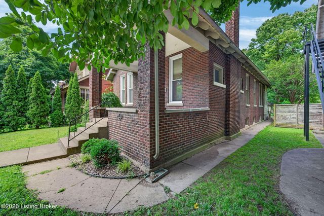 1348 S Brook St, Louisville, KY 40208