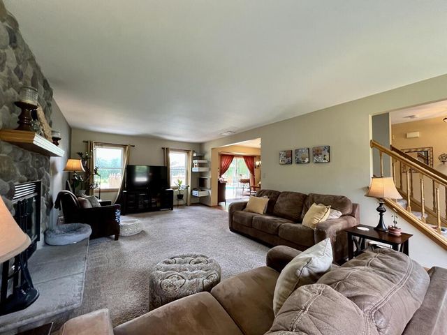 7115 Joy Marie LANE, Waterford, WI 53185