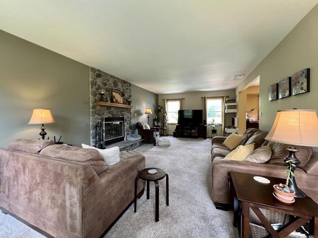 7115 Joy Marie LANE, Waterford, WI 53185