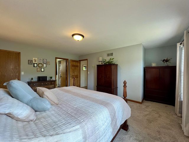 7115 Joy Marie LANE, Waterford, WI 53185