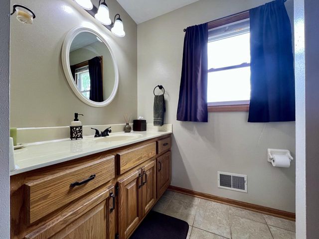 7115 Joy Marie LANE, Waterford, WI 53185