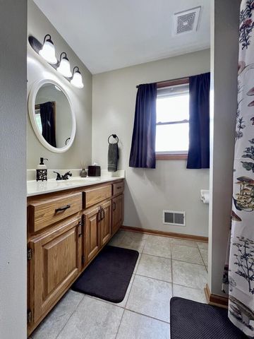 7115 Joy Marie LANE, Waterford, WI 53185