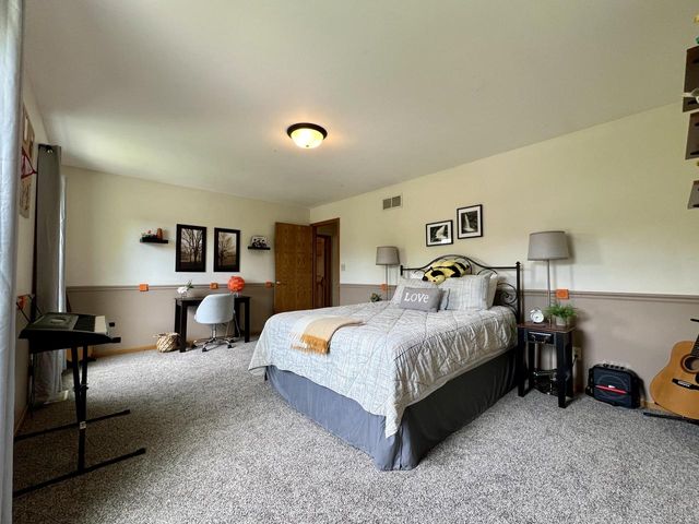 7115 Joy Marie LANE, Waterford, WI 53185