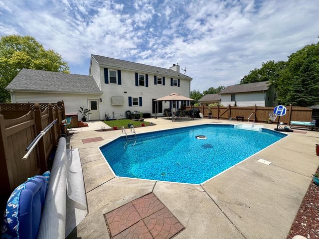 7115 Joy Marie LANE, Waterford, WI 53185