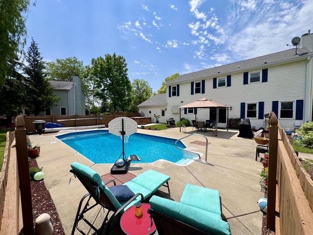 7115 Joy Marie LANE, Waterford, WI 53185
