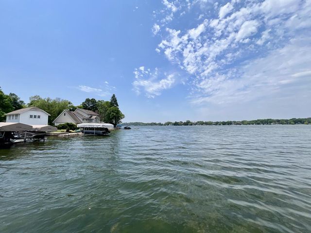 7115 Joy Marie LANE, Waterford, WI 53185