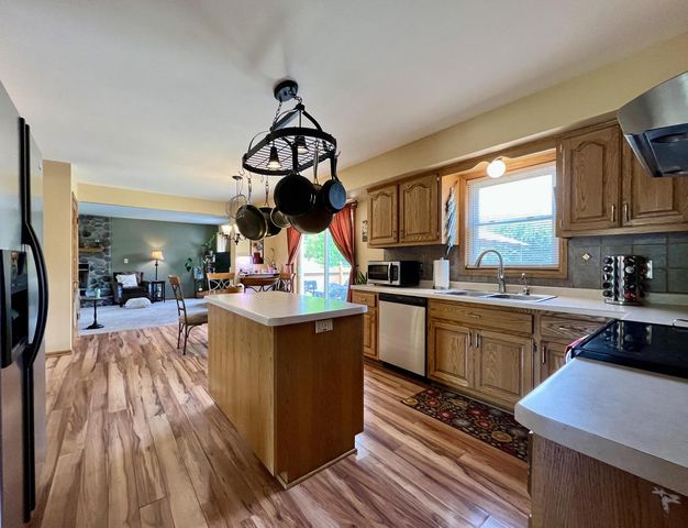 7115 Joy Marie LANE, Waterford, WI 53185