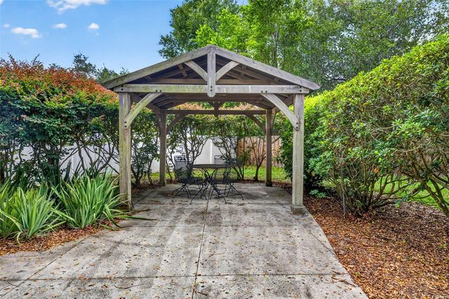 32449 LAUREL COURT, San Antonio, FL 33576