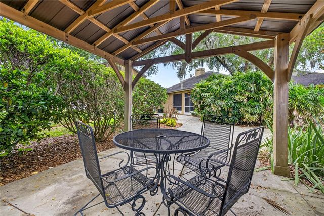 32449 LAUREL COURT, San Antonio, FL 33576