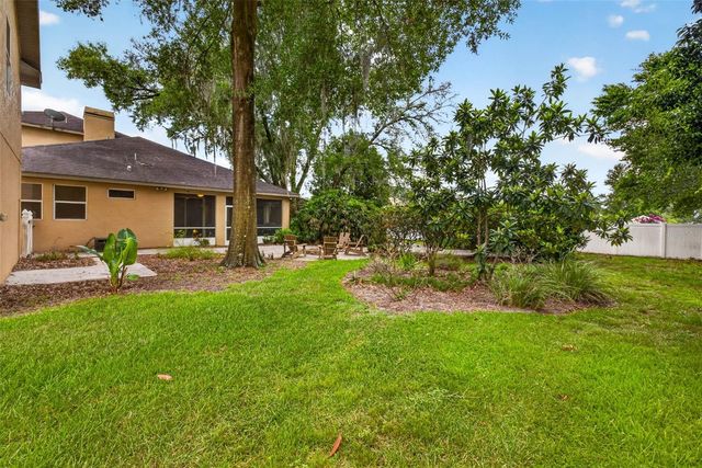 32449 LAUREL COURT, San Antonio, FL 33576