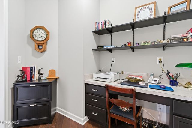 27 Rosemore Place, Halfmoon, NY 12118