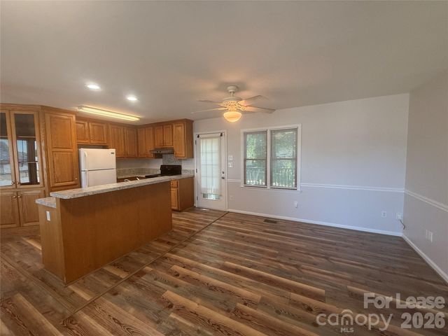 336 Valley Glenn Court NW, Concord, NC 28027