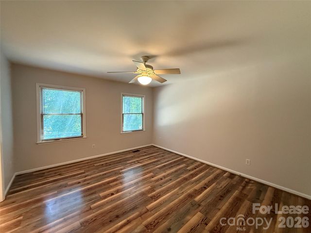 336 Valley Glenn Court NW, Concord, NC 28027