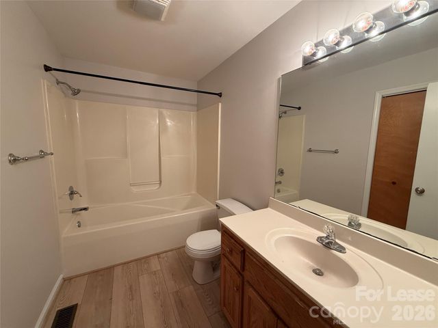 336 Valley Glenn Court NW, Concord, NC 28027