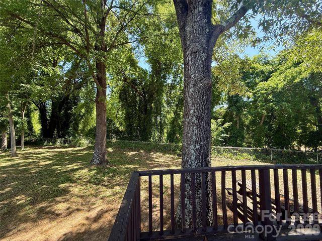 336 Valley Glenn Court NW, Concord, NC 28027