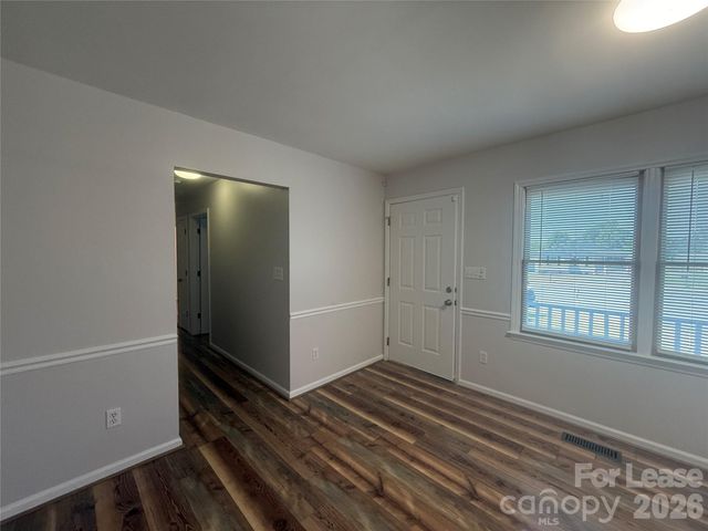 336 Valley Glenn Court NW, Concord, NC 28027