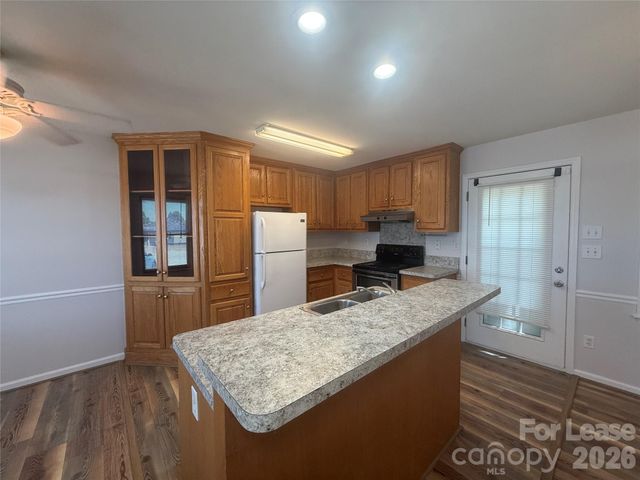 336 Valley Glenn Court NW, Concord, NC 28027