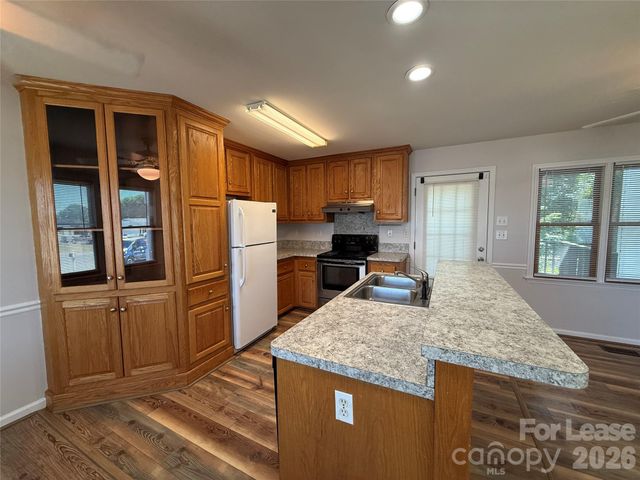 336 Valley Glenn Court NW, Concord, NC 28027