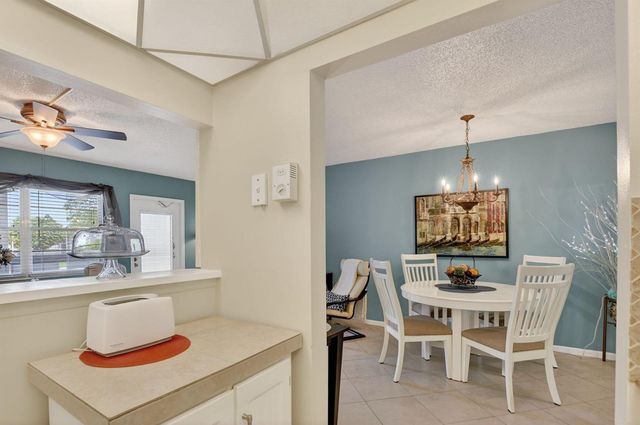 2010 N Farnham N, Deerfield Beach, FL 33442
