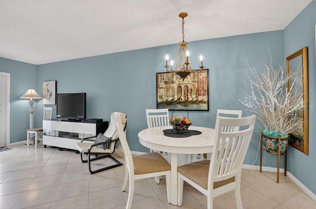 2010 N Farnham N, Deerfield Beach, FL 33442