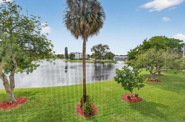 2010 N Farnham N, Deerfield Beach, FL 33442