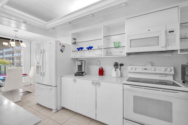 3440 S Ocean Boulevard 405s, Palm Beach, FL 33480