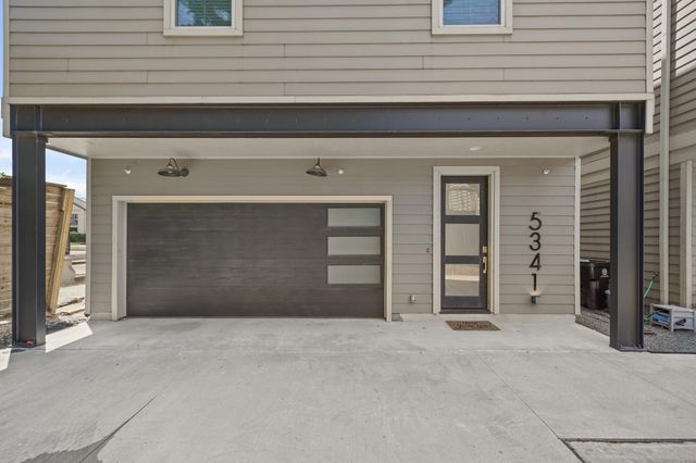 5343 Larkin Street, Houston, TX 77007