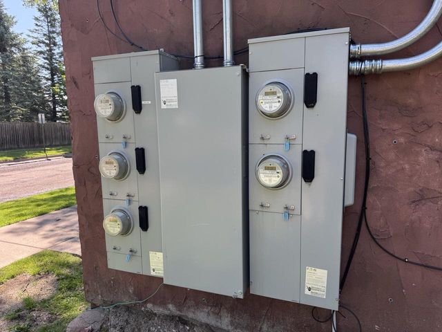 1901 N 58th St, Superior, WI 54880