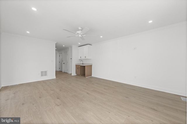 354 W 11TH ST, Ship Bottom, NJ 08008