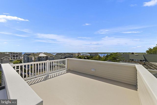 354 W 11TH ST, Ship Bottom, NJ 08008