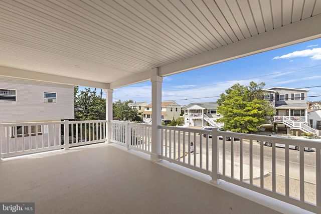 354 W 11TH ST, Ship Bottom, NJ 08008