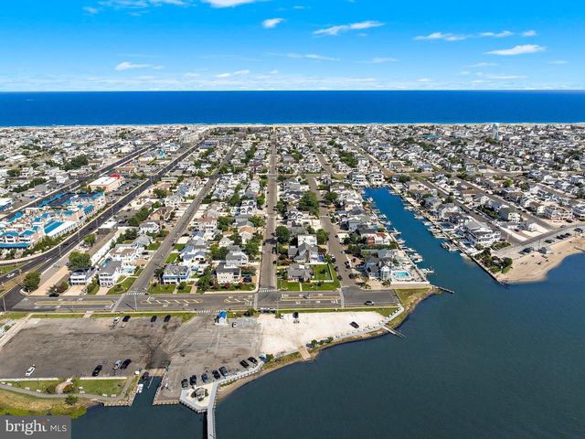 354 W 11TH ST, Ship Bottom, NJ 08008