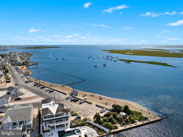 354 W 11TH ST, Ship Bottom, NJ 08008