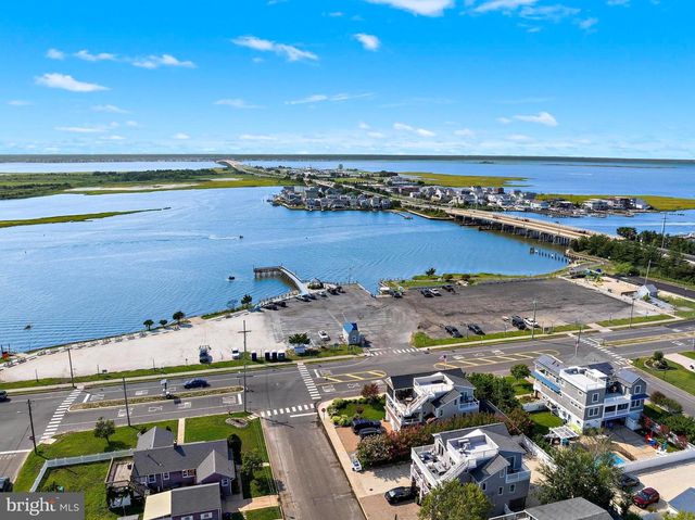 354 W 11TH ST, Ship Bottom, NJ 08008