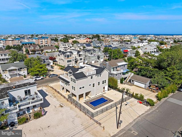 354 W 11TH ST, Ship Bottom, NJ 08008