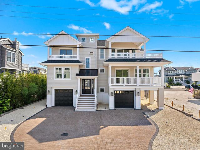 354 W 11TH ST, Ship Bottom, NJ 08008