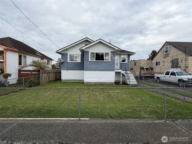 1010 W Perry Street, Aberdeen, WA 98520