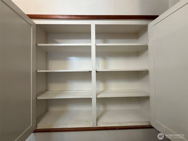 1010 W Perry Street, Aberdeen, WA 98520