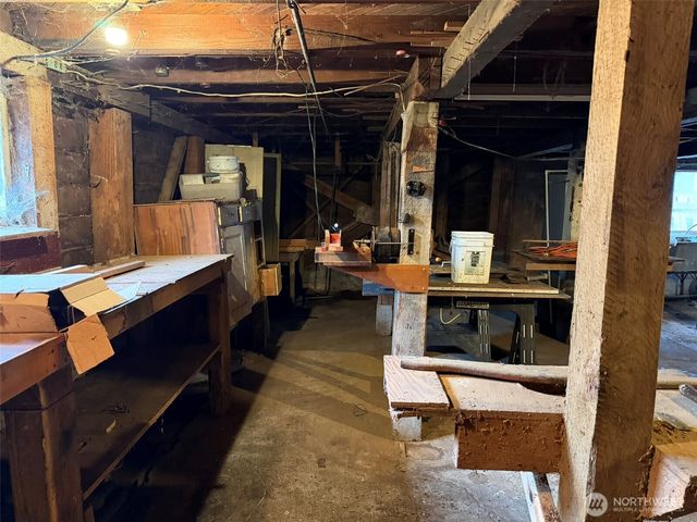 1010 W Perry Street, Aberdeen, WA 98520