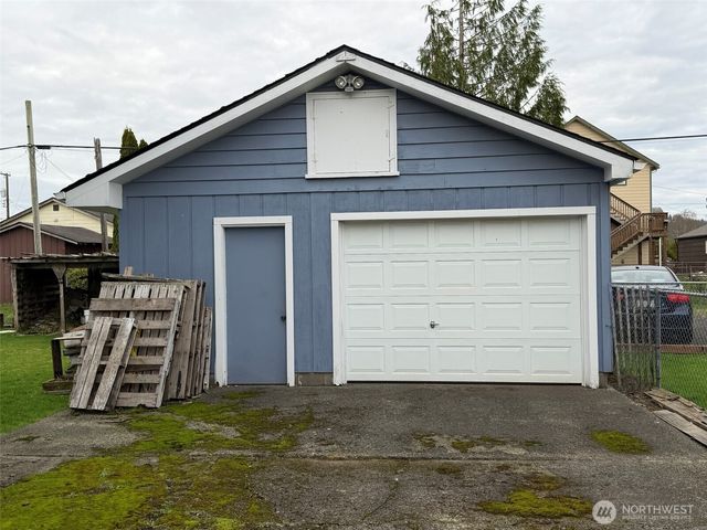 1010 W Perry Street, Aberdeen, WA 98520
