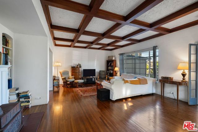 333 E Anapamu Street, Santa Barbara, CA 93101