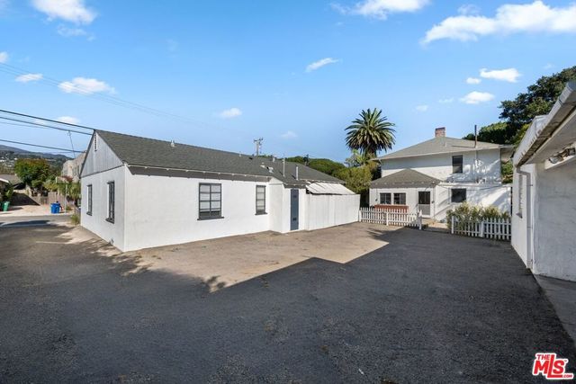 333 E Anapamu Street, Santa Barbara, CA 93101