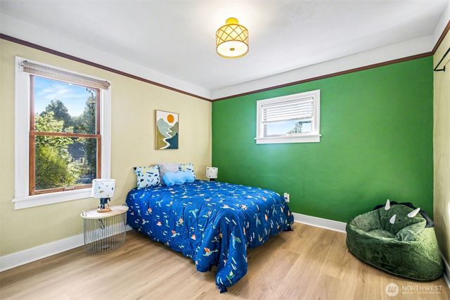 7318 20th Avenue NE, Seattle, WA 98115