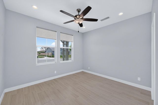 907 Orchard Hills Road, Madera, CA 93636