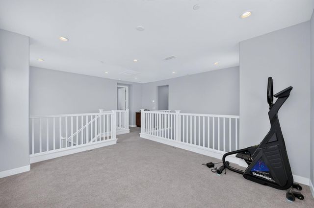 907 Orchard Hills Road, Madera, CA 93636