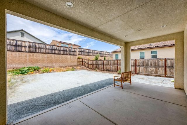 907 Orchard Hills Road, Madera, CA 93636