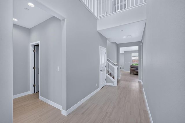 907 Orchard Hills Road, Madera, CA 93636