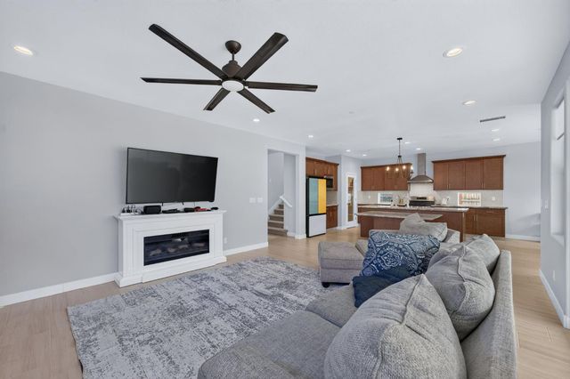 907 Orchard Hills Road, Madera, CA 93636